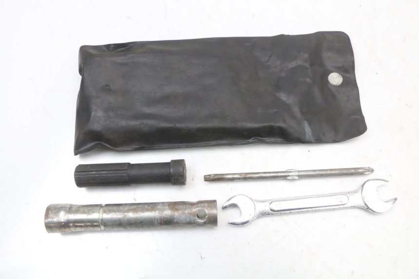 photo de WERKZEUG HYOSUNG GTR 125 (2006 - 2008) - Detailansicht des Bauteils