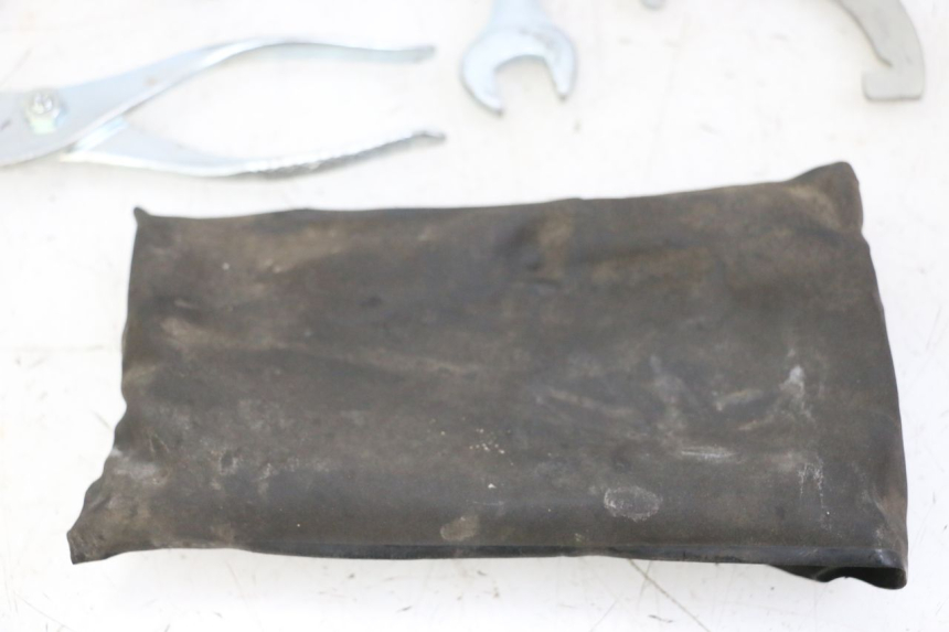 photo de WERKZEUGSET KAWASAKI ZR7 ZR-7 S 750 (1999 - 2004) - Technische Nahaufnahme