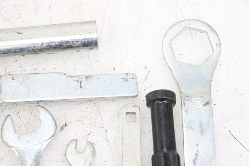 photo de WERKZEUGSET KAWASAKI ZR7 ZR-7 S 750 (1999 - 2004) - Geprüftes Gebrauchtteil