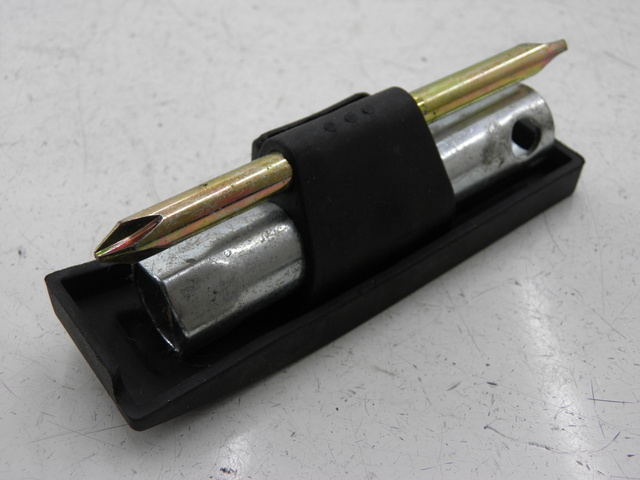 photo de WERKZEUG MBK FLAME X 125 (2007 - 2016) - Zoom auf Gebrauchszustand