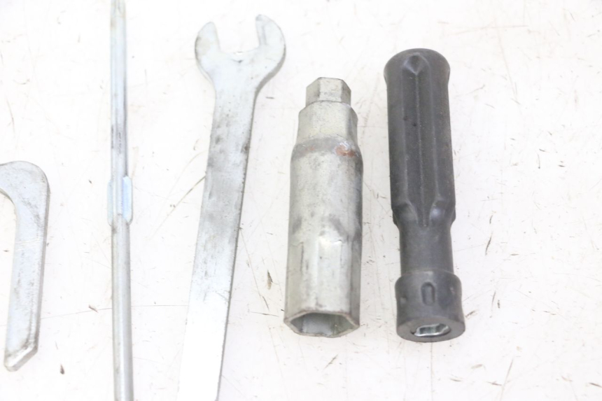 photo de WERKZEUG PIAGGIO MP3 LT 300 (2010 - 2016) - Detailansicht des Bauteils