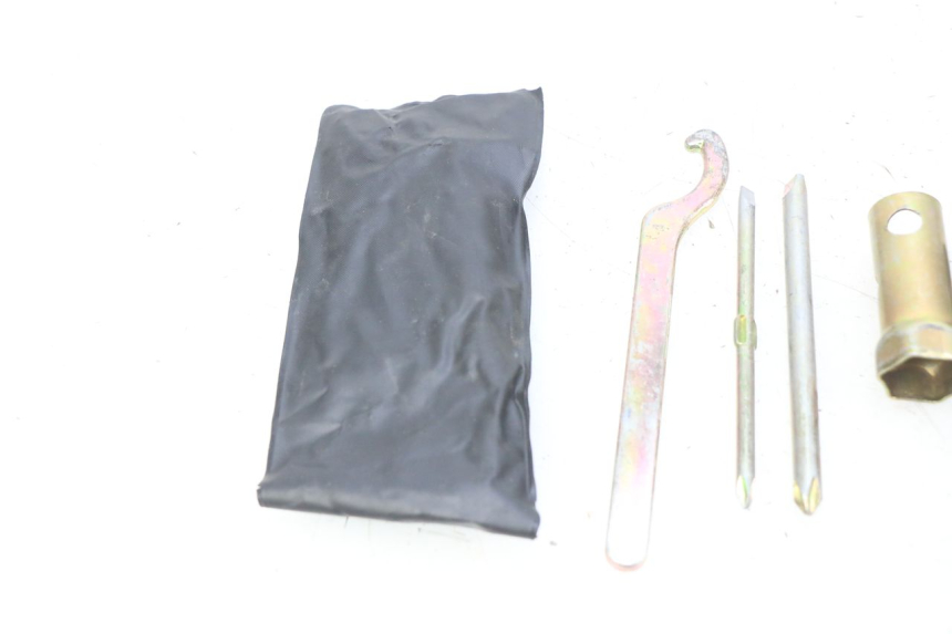 photo de WERKZEUGSET RIDE RACE GT 2T 50 (2012 - 2017) - Alternative Perspektive