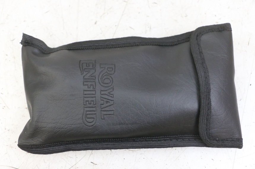 photo de WERKZEUG ROYAL ENFIELD SCRAM 411 (2022 - 2024) - Details der Befestigungspunkte