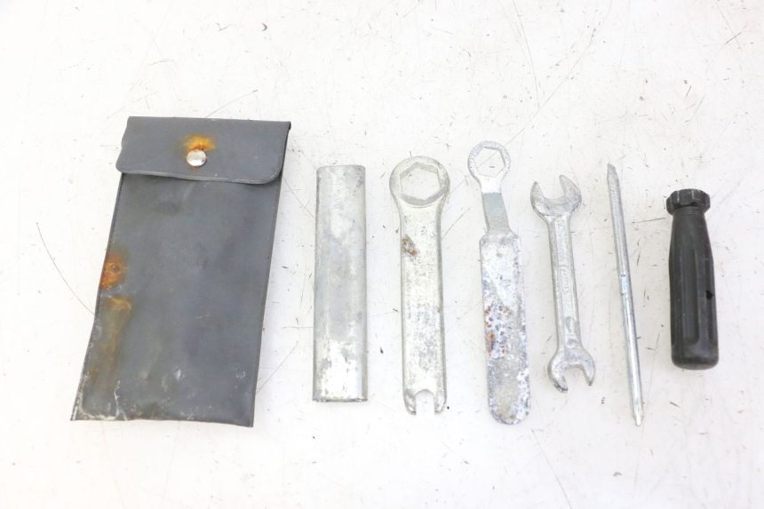 photo de WERKZEUGSET HONDA SCV LEAD 100 (2003 - 2007) - Hauptansicht