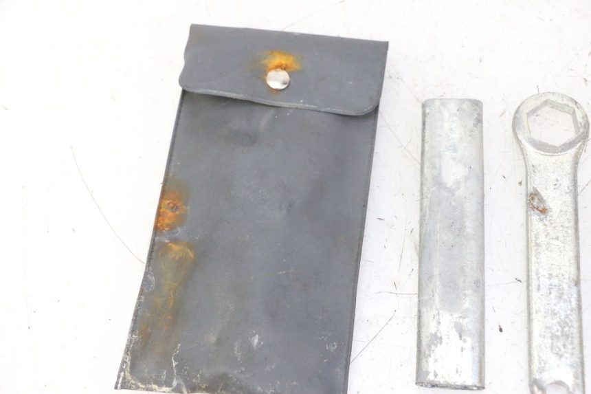 photo de WERKZEUGSET HONDA SCV LEAD 100 (2003 - 2007) - Charakteristische Merkmale