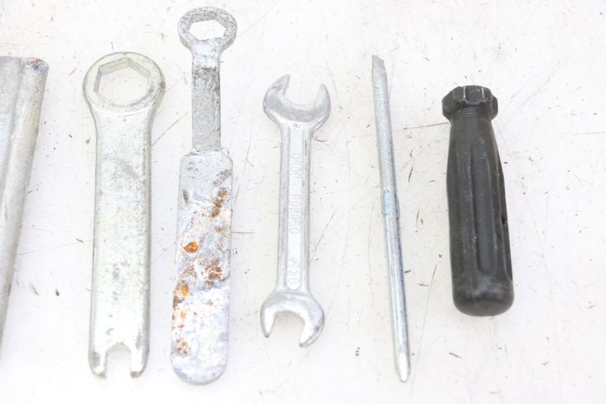 photo de WERKZEUGSET HONDA SCV LEAD 100 (2003 - 2007) - Technische Nahaufnahme