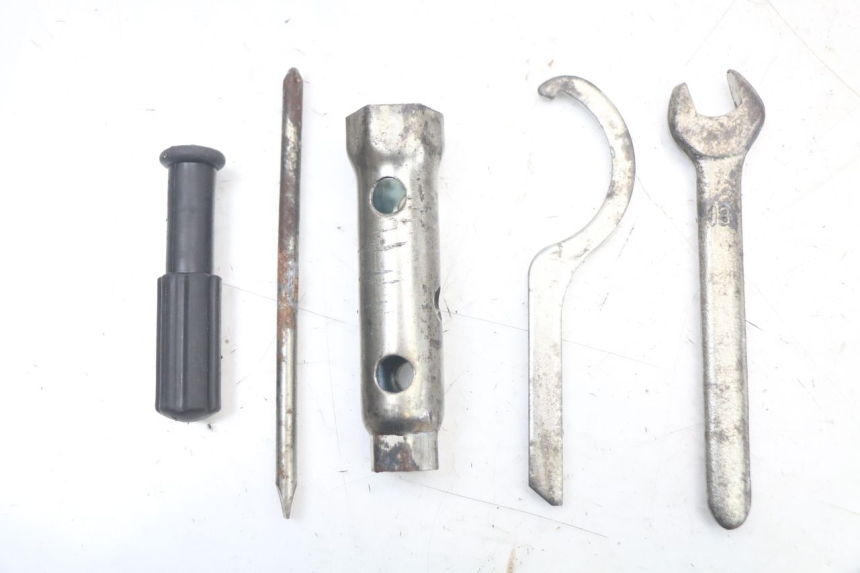 photo de WERKZEUG APRILIA SR MOTARD 50 (2012 - 2018) - Hauptansicht