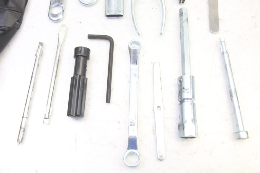 photo de WERKZEUG HONDA ST PAN EUROPEAN 1300 (2002 - 2013) - Technische Nahaufnahme