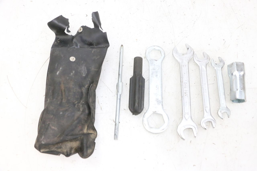 photo de WERKZEUG YAMAHA TZR 50 (2008 - 2016) - Hauptansicht