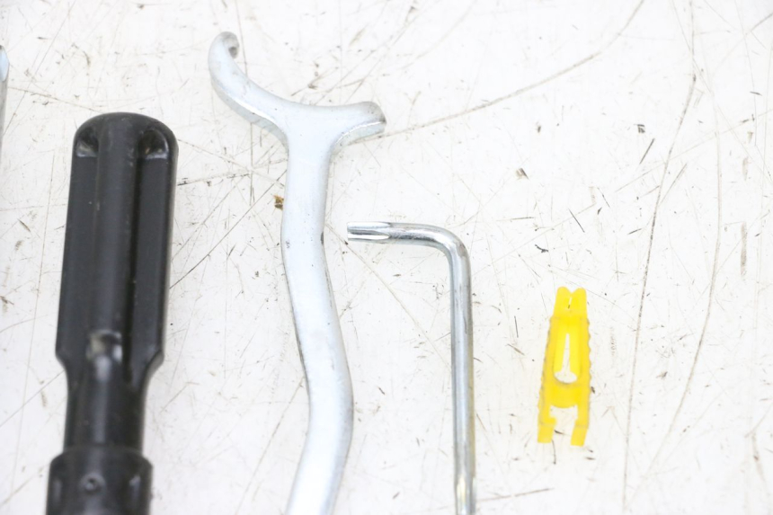 photo de WERKZEUG PIAGGIO VESPA GTS SUPER IE 125 (2009 - 2016) - Technische Nahaufnahme