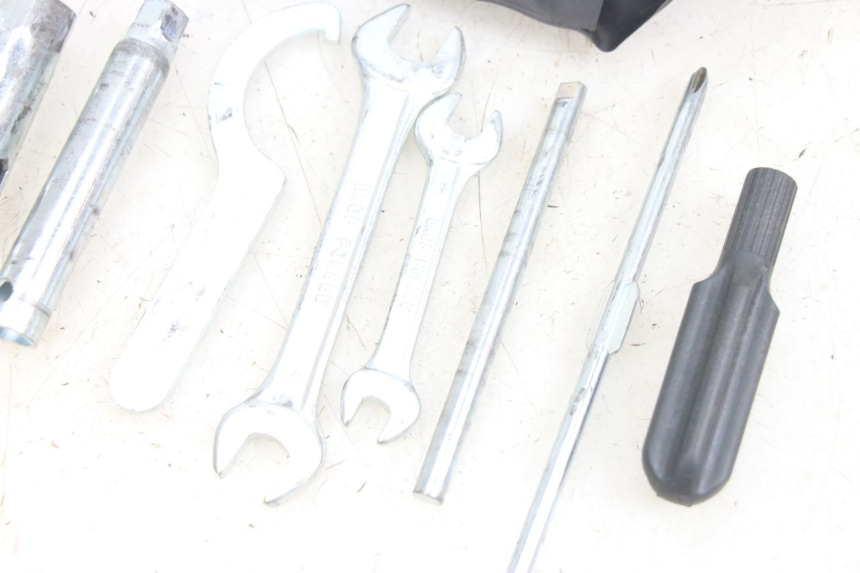 photo de WERKZEUGSET YAMAHA X-MAX XMAX 250 (2006 - 2009) - Gesamtansicht des Produkts