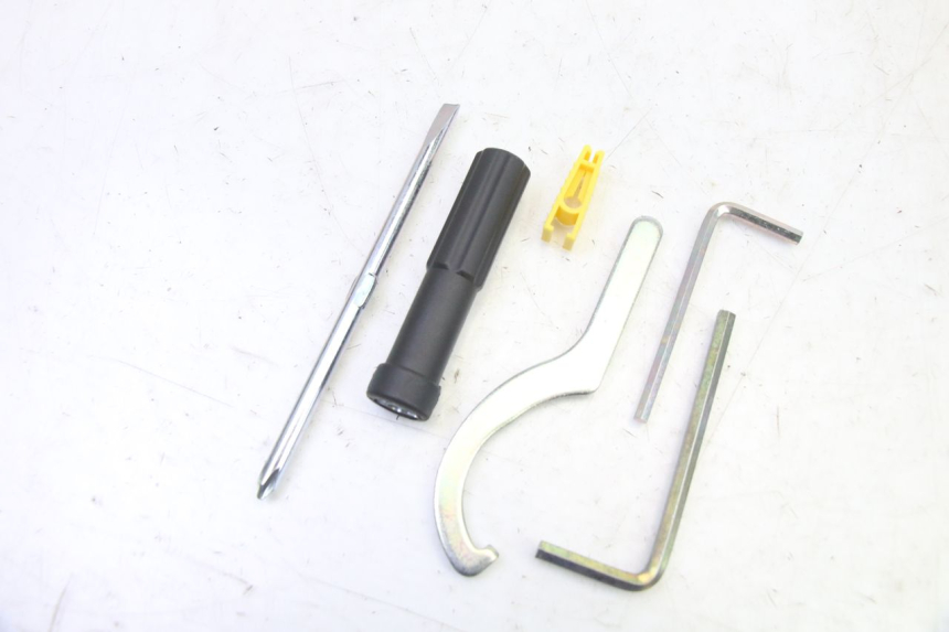 photo de WERKZEUG YAMAHA XMAX X-MAX 125 (2021 - 2025) - Gesamtansicht des Produkts