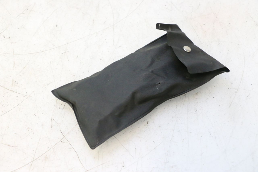 photo de WERKZEUGSET YAMAHA XMAX X-MAX 125 (2006 - 2009) - Zoom auf Gebrauchszustand