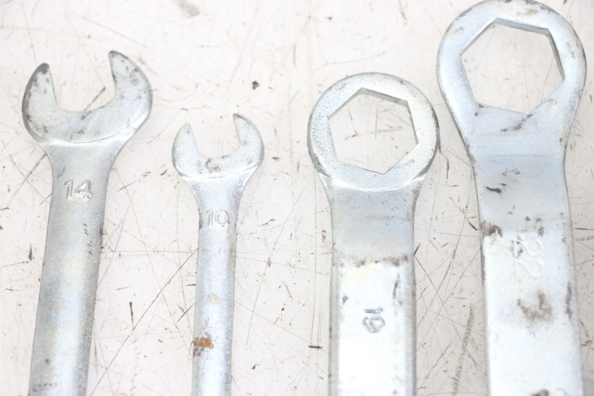 photo de WERKZEUG YAMAHA XJ6 ABS 600 (2008 - 2016) - Gesamtansicht des Produkts