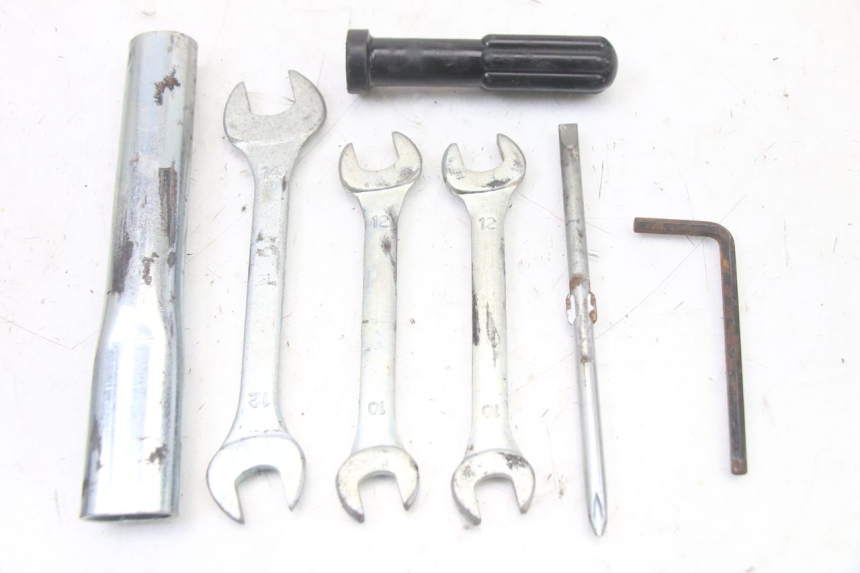 photo de WERKZEUG YAMAHA FZ6 FAZER S2 600 (2007 - 2011) - Zoom auf Gebrauchszustand