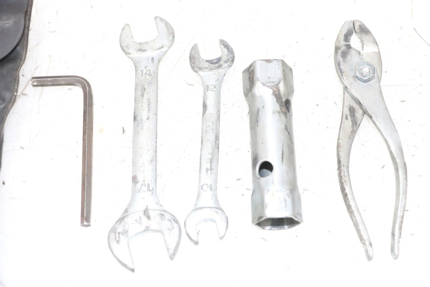 photo de WERKZEUG YAMAHA YFM R RAPTOR 250 (2008 - 2014) - Oberflächenzustand und Material