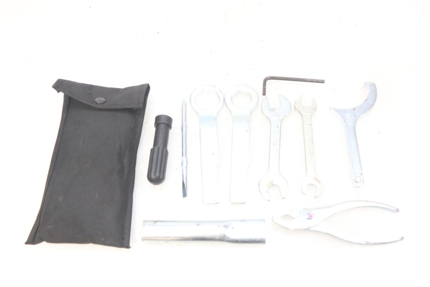 photo de WERKZEUGSET KAWASAKI Z 650 (2016 - 2019) - Hauptansicht