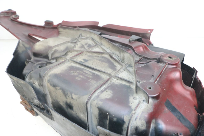 photo de RECHTER KOFFER HONDA NTV DEAUVILLE 650 (1998 - 2001) - Oberflächenzustand und Material