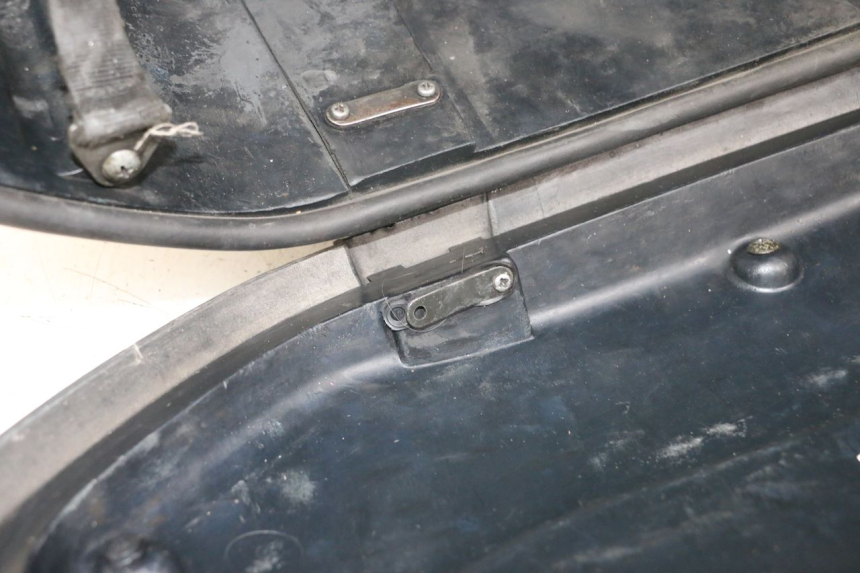 photo de RECHTER KOFFER HONDA NTV DEAUVILLE 650 (1998 - 2001) - Ergänzendes Produktfoto