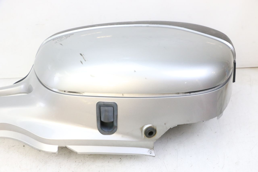 photo de KOFFERTRÄGER RECHT HONDA NTV DEAUVILLE 650 (2001 - 2006) - Zoom auf Komponenten