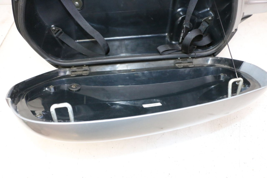 photo de KOFFERTRÄGER RECHT HONDA NTV DEAUVILLE 650 (2001 - 2006) - Zoom auf Gebrauchszustand