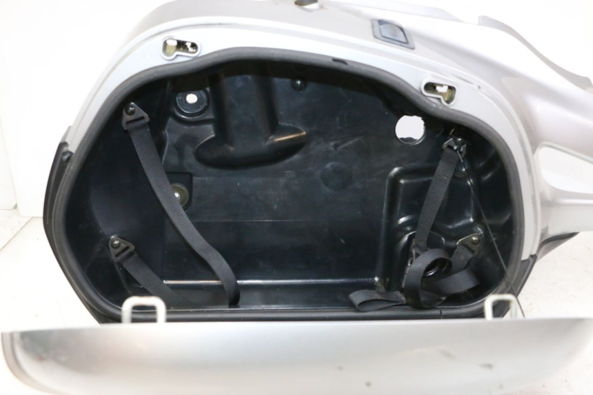 photo de KOFFERTRÄGER RECHT HONDA NTV DEAUVILLE 650 (2001 - 2006) - Technische Nahaufnahme