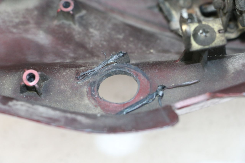 photo de LINKE SEITENKOFFER HONDA NTV DEAUVILLE 650 (1998 - 2001) - Kennzeichnungen und Originalreferenzen