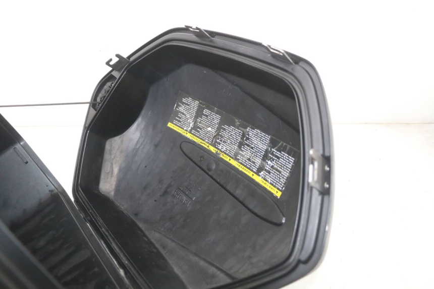 photo de KOFFERTRÄGER LINK YAMAHA FJR ABS 1300 (2006 - 2012) - Zoom auf Komponenten