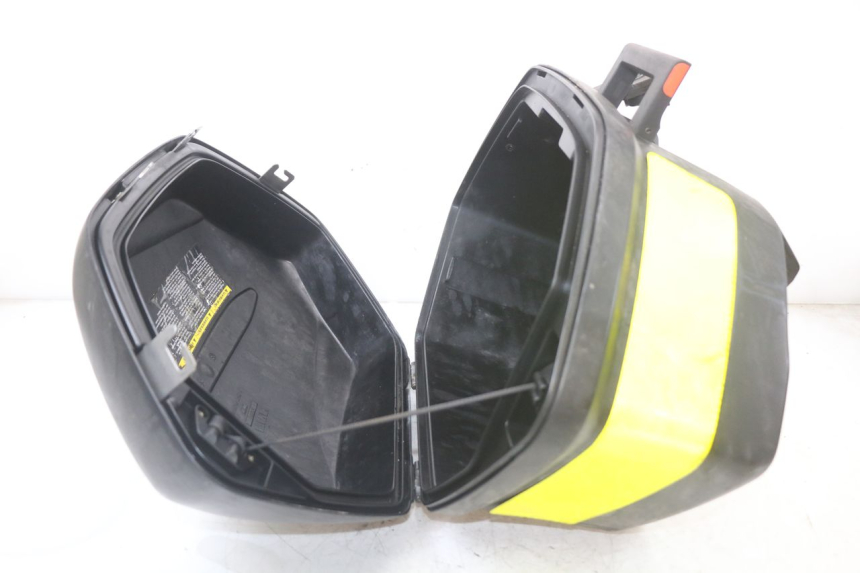 photo de KOFFERTRÄGER LINK YAMAHA FJR ABS 1300 (2006 - 2012) - Kennzeichnungen und Originalreferenzen