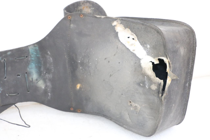 photo de KOFFERTRÄGER SUZUKI GZ MARAUDER 125 (1998 - 2004) - Technische Nahaufnahme