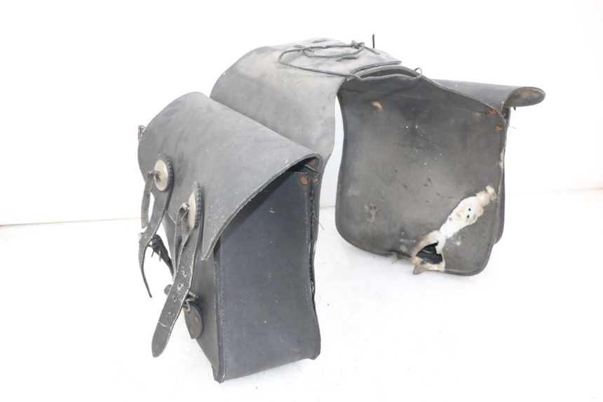 photo de KOFFERTRÄGER SUZUKI GZ MARAUDER 125 (1998 - 2004) - Kennzeichnungen und Originalreferenzen