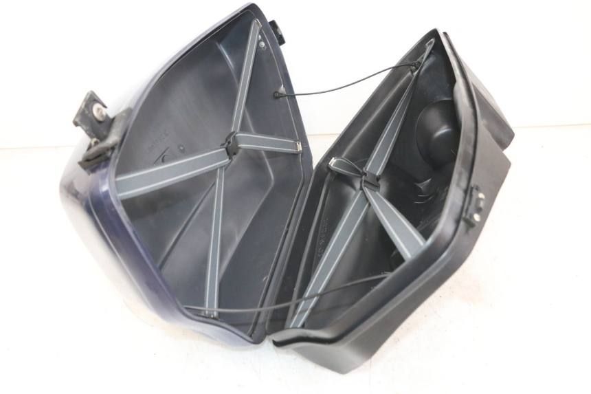 photo de KOFFERTRÄGER APRILIA SCARABEO GT 125 (1999 - 2007) - Zoom auf Komponenten