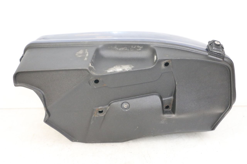 photo de KOFFERTRÄGER APRILIA SCARABEO GT 125 (1999 - 2007) - Detaillierte Sichtprüfung