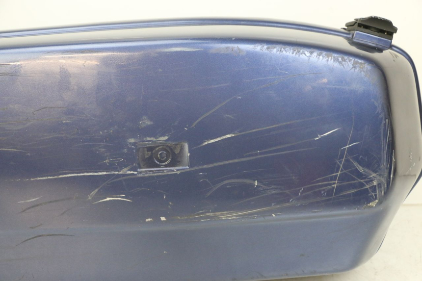 photo de KOFFERTRÄGER APRILIA SCARABEO GT 125 (1999 - 2007) - Kennzeichnungen und Originalreferenzen