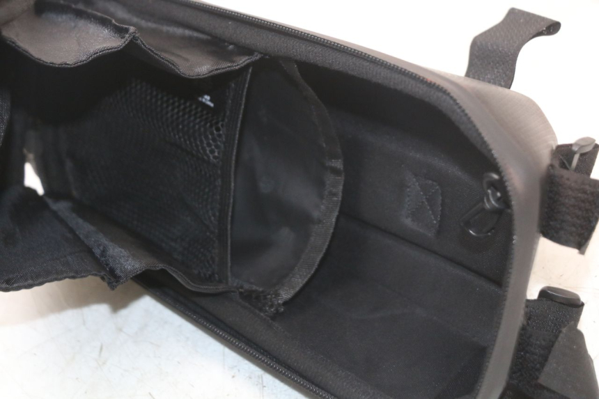 photo de KOFFERTRÄGER DUALTRON TOGO PLUS 1 - Zoom auf Komponenten