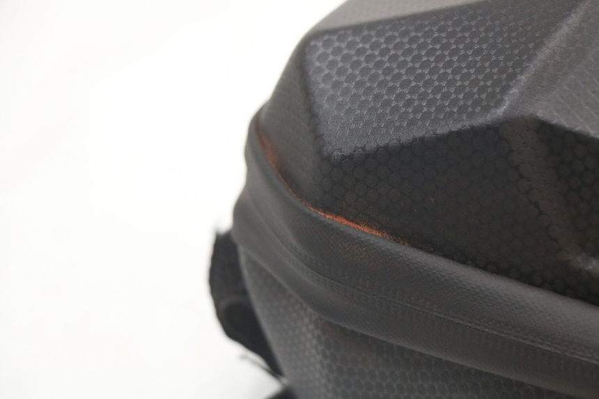 photo de KOFFERTRÄGER DUALTRON TOGO PLUS 1 - Details der Befestigungspunkte