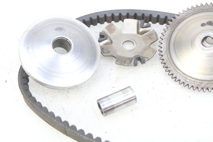 photo de VARIOMETER KYMCO AGILITY 16+ 4T 50 (2018 - 2023) - Alternative Perspektive