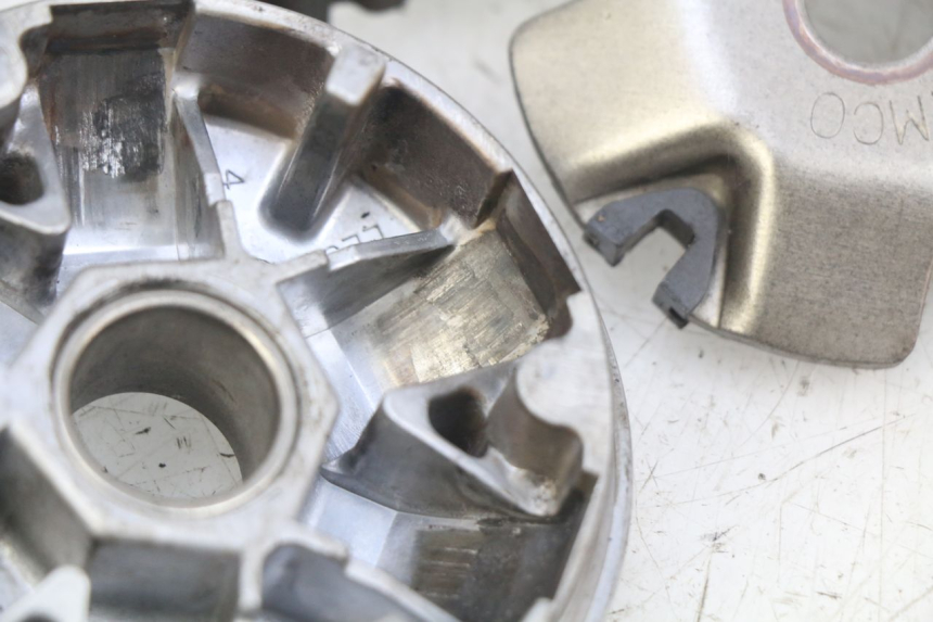 photo de VARIOMETER KYMCO AGILITY 16+ 4T 50 (2018 - 2023) - Oberflächenzustand und Material