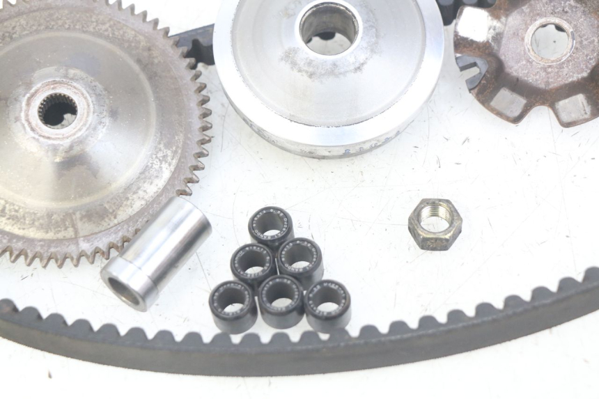 photo de VARIATOR KYMCO AGILITY 4T 50 (2005 - 2018) - Zoom auf Gebrauchszustand