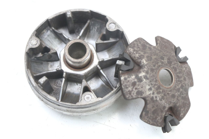 photo de VARIATOR KYMCO AGILITY 4T 50 (2005 - 2018) - Details der Befestigungspunkte