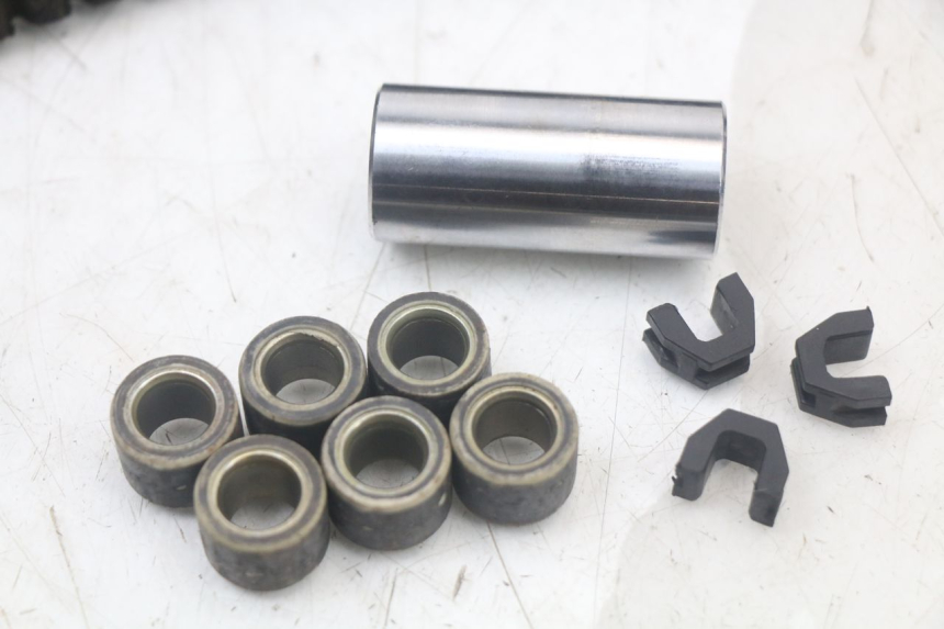 photo de VARIOMETER JONWAY AZTRAL 125 (2008 - 2017) - Oberflächenzustand und Material