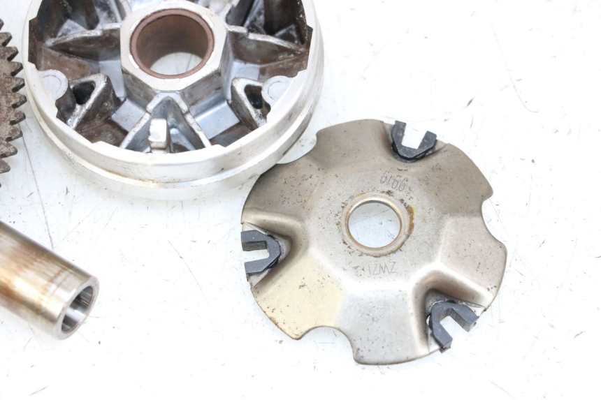 photo de VARIOMATIK LONGJIA DIGITA 4T 50 (2019 - 2022) - Details der Befestigungspunkte