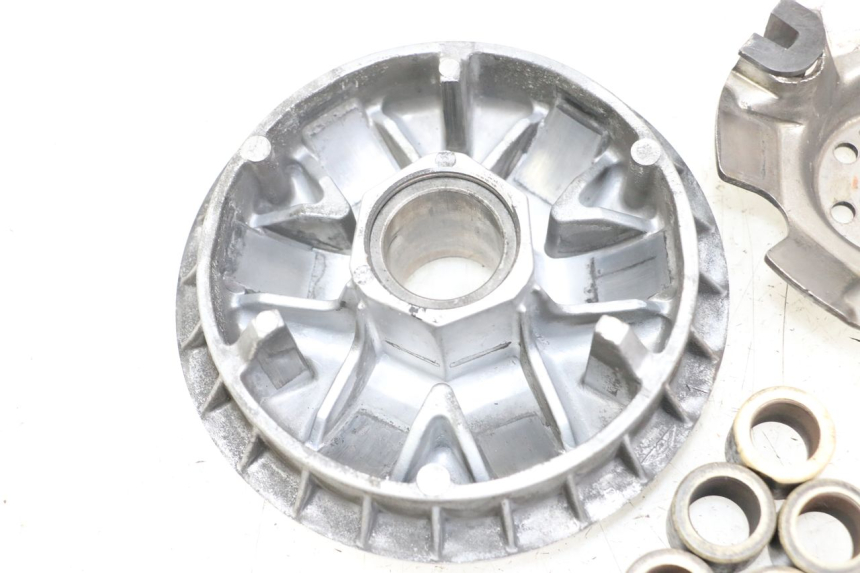 photo de VARIOMATIK HONDA FES PANTHEON 2T 125 (1998 - 2002) - Details der Befestigungspunkte