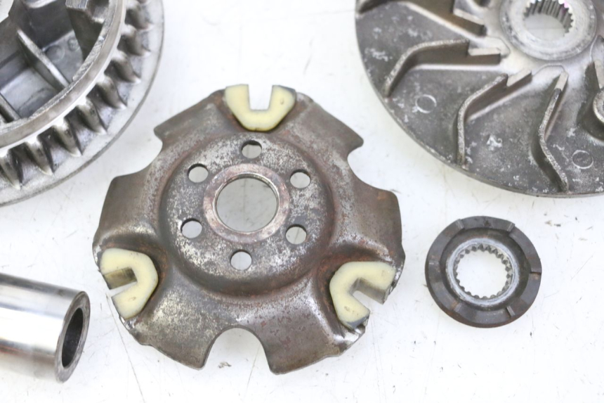 photo de VARIOMATIK KYMCO GRAND DINK 125 (2002 - 2007) - Oberflächenzustand und Material