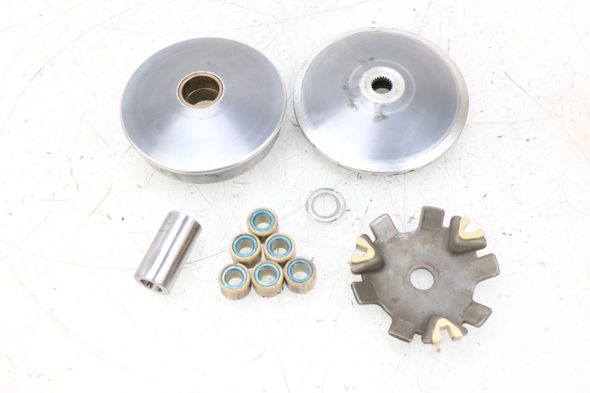 photo de VARIOMETER PEUGEOT KISBEE 2T 50 (2010 - 2017) - Details der Befestigungspunkte