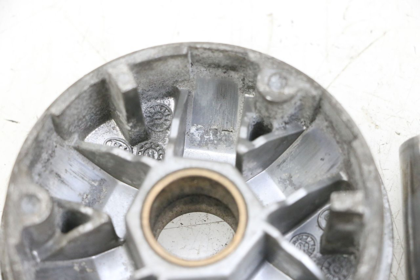 photo de VARIOMETER PEUGEOT KISBEE 4T 50 (2010 - 2017) - Fokus auf die Struktur