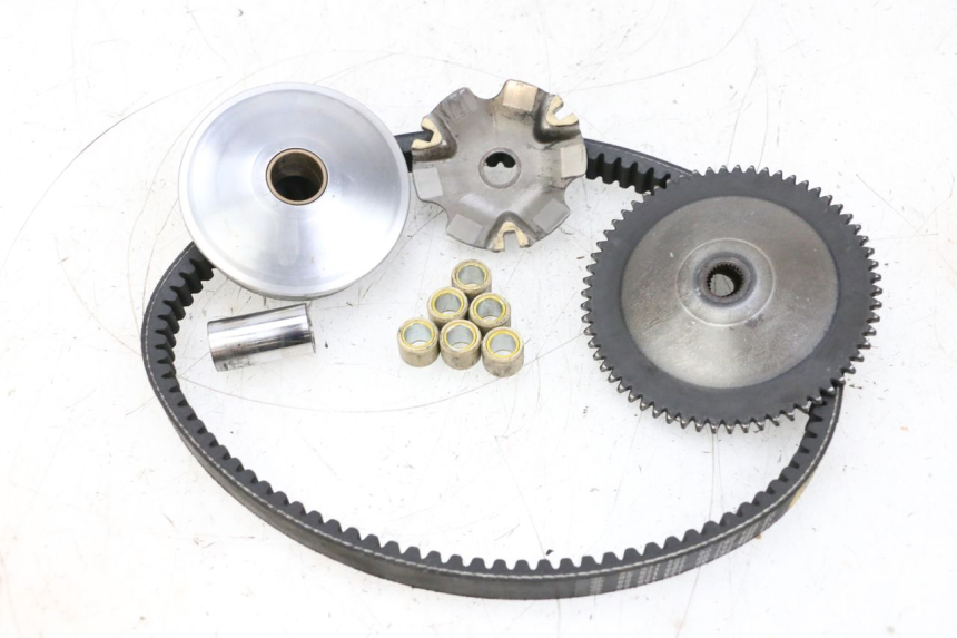 photo de VARIOMETER PEUGEOT KISBEE 4T 50 (2018 - 2022) - Details der Befestigungspunkte