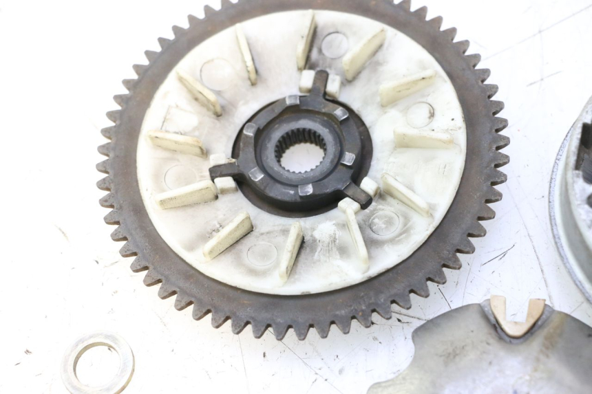 photo de VARIOMETER PEUGEOT KISBEE 4T 50 (2010 - 2017) - Details der Befestigungspunkte