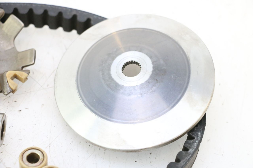 photo de VARIOMATIK PEUGEOT LUDIX ONE 14P 50 (2004 - 2013) - Details der Befestigungspunkte