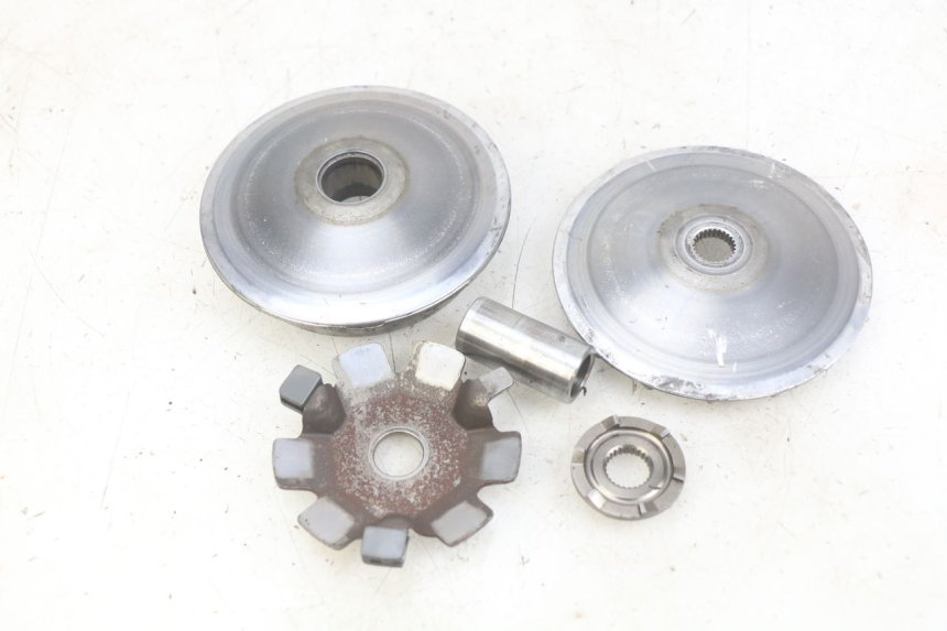 photo de VARIOMETER SYM MIO 50 (2011 - 2017) - Details der Befestigungspunkte